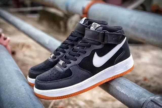 潮人们最爱的就是它!你也能拥有!