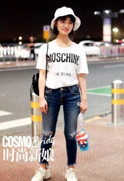 160沈月和159鞠婧祎同穿牛仔裤，终于明白身高和比例哪个更重要了