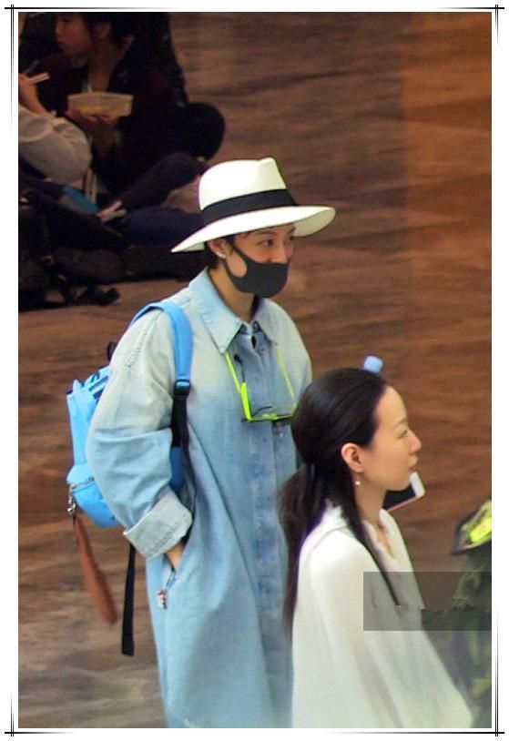本以为马伊琍的机场穿搭够随性的了，可看到孙俪，我沉默了！