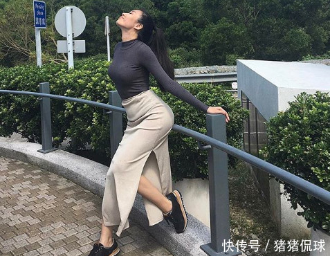 越南车模爱健身，逆天长腿兼翘臀，穿瑜伽裤太搭了！