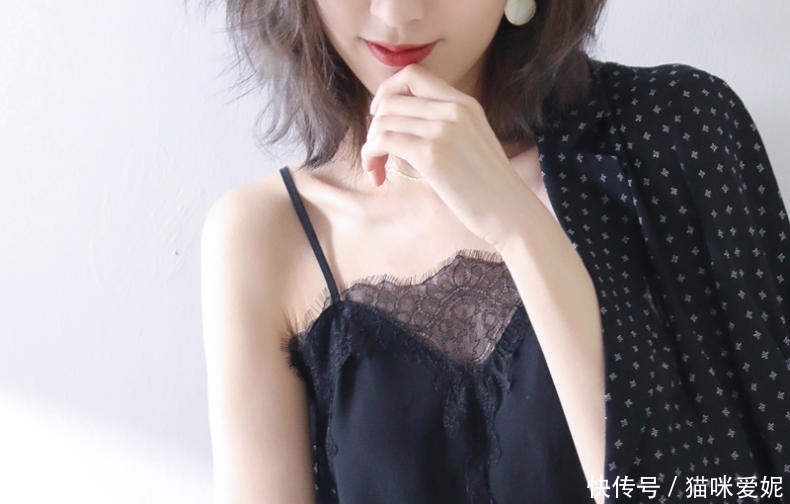 【蕾丝】斩男“蕾丝”如何穿出高级感?4种元素3种技巧,打造性感优雅魅力
