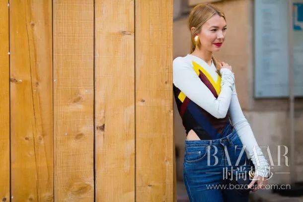 我真的不怕麻烦，谁叫这件“泳衣”一样的Bodysuit太时髦~