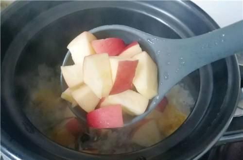 [整容术]它是“天然粉底液”，常食毛孔小了，嫩滑无斑点，堪比“整容术”