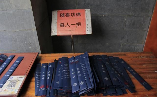 西安旅行日记：香火免费，寺内安详，大兴善寺值得一去