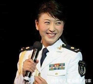  『高龄』从二人转演员，到如今48岁享正师级待遇，还为二婚老公高龄产子