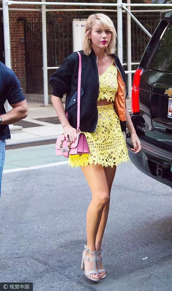 你知道有一种短裙叫“要走光”么?