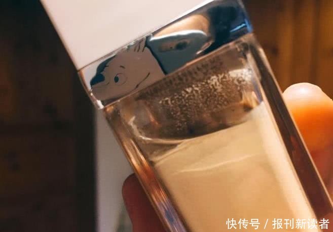  功效@护肤品过期还能用吗？该怎么保存？里面大有学问！