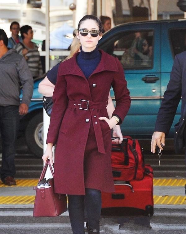  女人：女人的大衣不用太多,选对3个“高级色”,穿上十年不过时!