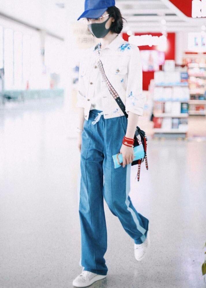 陈数明明41岁!可看照片总觉得她才18!网友:p图都p不来的气质!