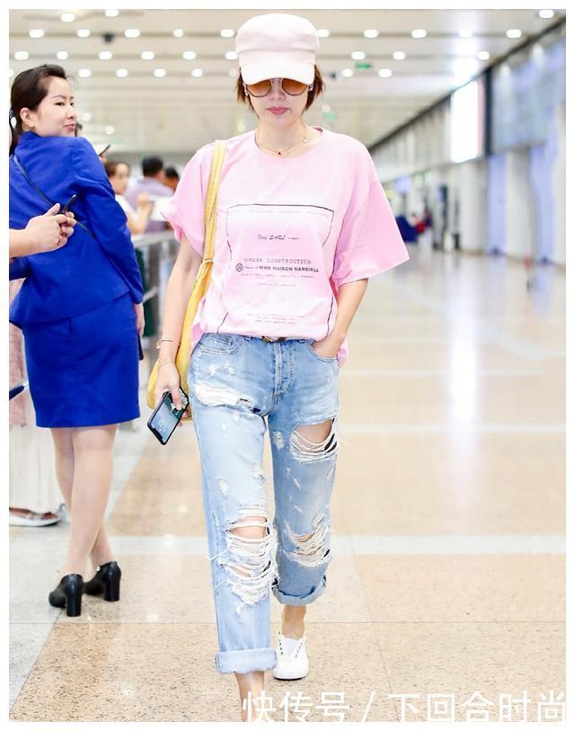 赵雅芝身穿大学生流行服饰，返老还童40岁，藏不住其优雅气质