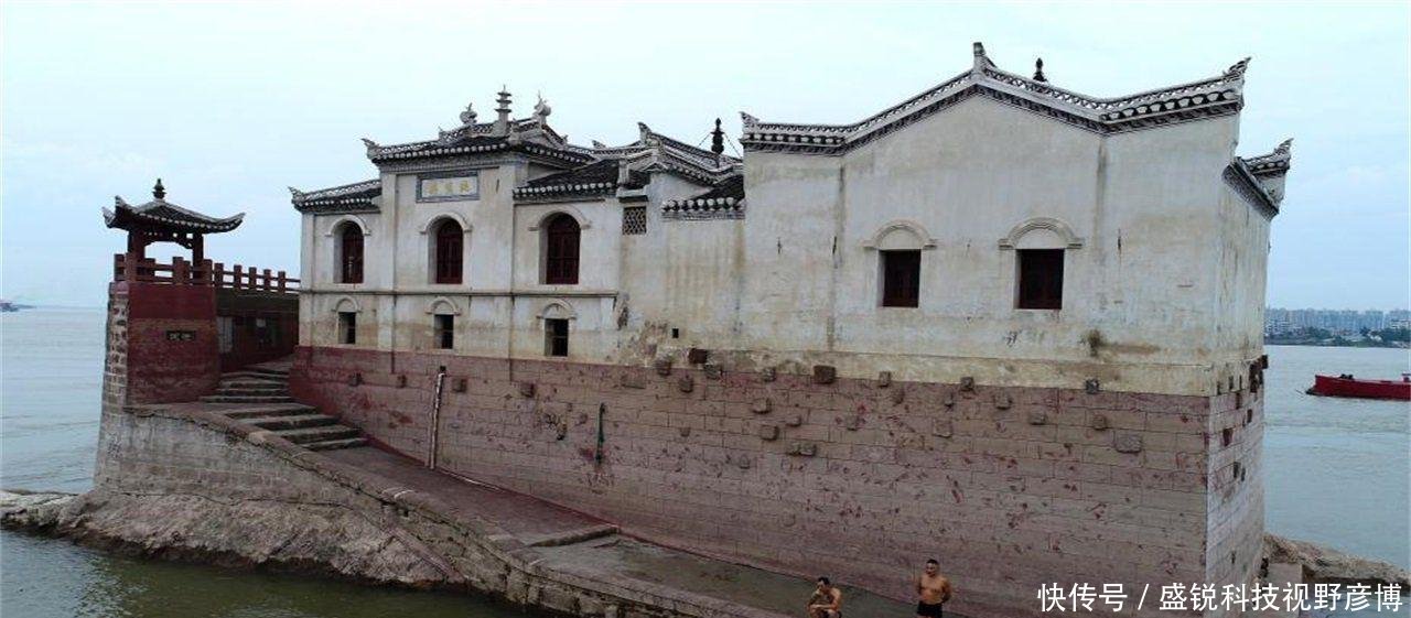长江中的“钉子户”,霸占江心700多年,却无人敢拆!
