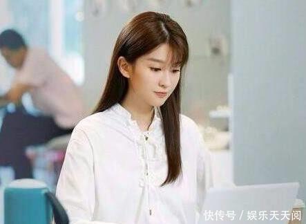 相同的刘海，在乔欣头上美出天际，可是到了她的头上却有点尴尬！