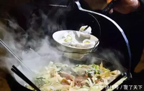 安徽旅游：大山深处一抹红，马丁公路、马鬃岭秋色美翻了