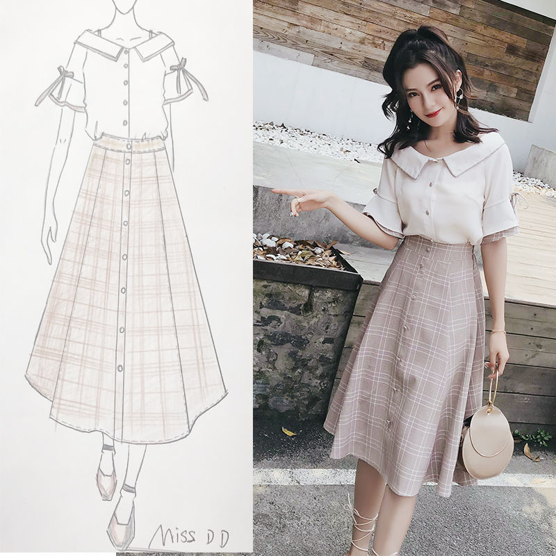 不够一米6的媳妇,出门从不穿牛仔裤,她穿小个子套装,显嫩显高