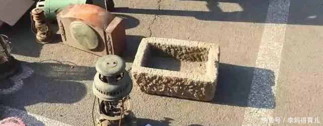  古玩市场@农村这些不起眼的老物件,农民没在意