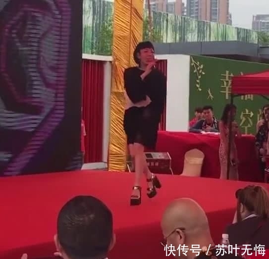  「小商」好声音顶流吴莫愁销声匿迹？频繁出席小商演，如何会糊得无声无息