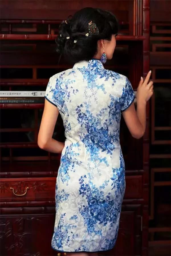 青花旗袍，极致的中国诱惑