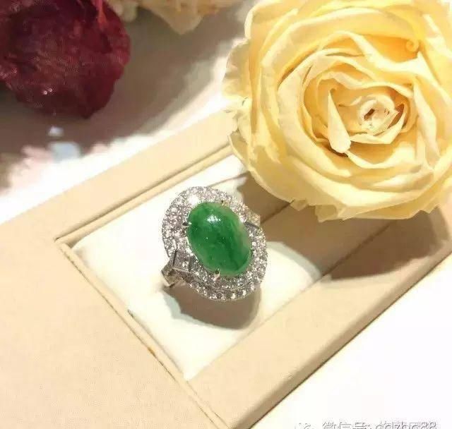  #珠宝#爱在母亲节 用珠宝“饰”爱