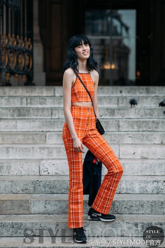 复古又优雅，衣服配上格子元素永远穿不腻