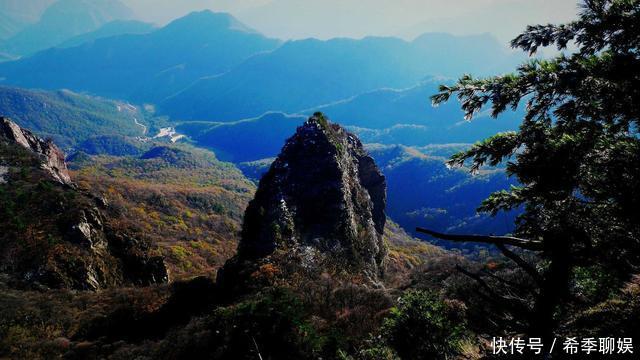 山西运城面积最大的县, 三面环山, 拥有华北地区唯一的原始森林