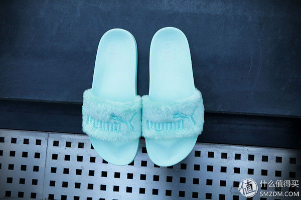 马克实测 篇一:11双澡堂拖鞋大测评!谁说不能下水的拖鞋就不是好