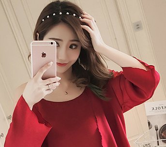 周末在家练瑜伽没有瑜伽服?教您一招，穿睡衣让你轻松锻炼好身材