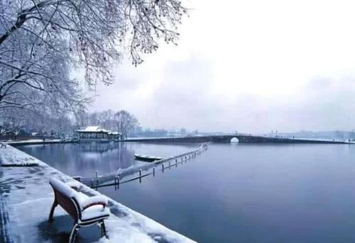 这两个不收门票的5A级景区，一个世人皆知，一个是佛教圣地！