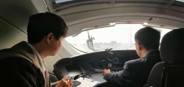  天通@一分钟看鲁南高铁建设大事记：开工到运行试验，红色沂蒙99