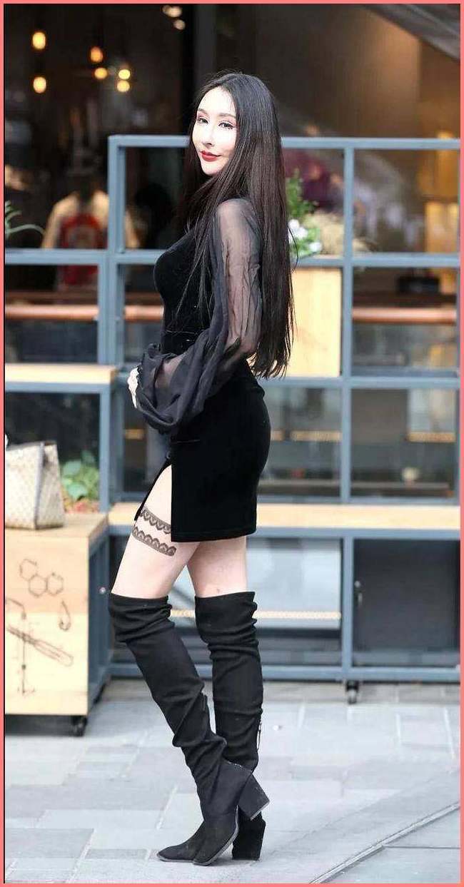 街拍：穿着优雅性美丽动人的小姐姐，时尚又大气高挑又显瘦！