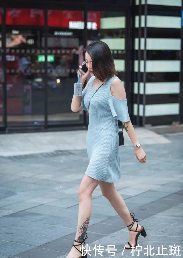  『美女』美女高腰短裤搭配一双高跟鞋，营造出大腿细而长的感觉，更显高挑