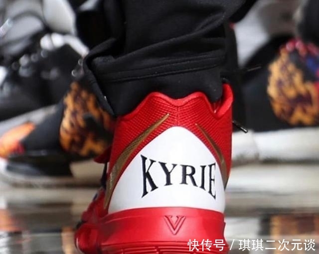  『球员』NBA球员上脚：欧文这赛季穿的球鞋，这些配色很有纪念意义！