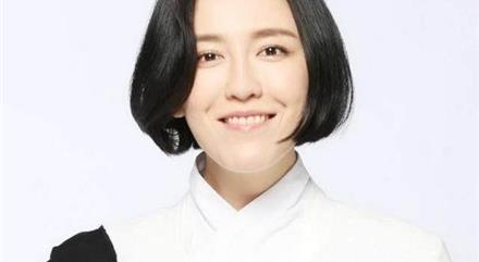 吕佳容回应已婚 晒户口本力证单身 网友炸了:又自导自演炒作