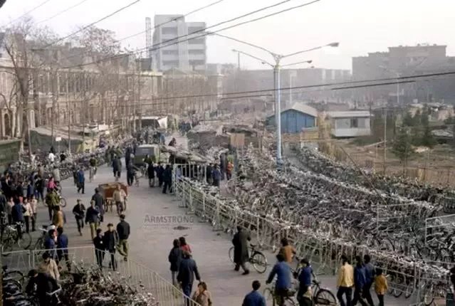 35年前的老照片记录下二十世纪八十年代的中国
