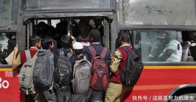  「公交车」一趟两块！公交车明明不赚钱，为什么还要从早跑到晚