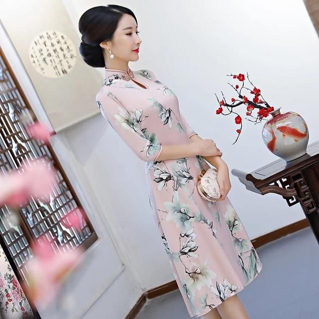 人美衣更美，甜美双层旗袍让你复古时尚两不误！