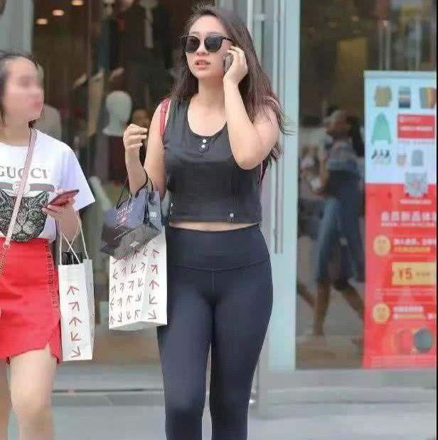  「看起来」身材微胖不可怕，要的是运动裤的“Buff”加成