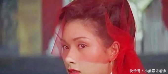 『依旧』杨恭如晒靓照,46岁仍美貌依旧,经历2次情伤后视郑伊健为好男人