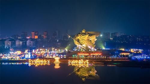 湖北正在“奋发图强”的2个城市，紧追宜昌和襄阳，未来不可限量