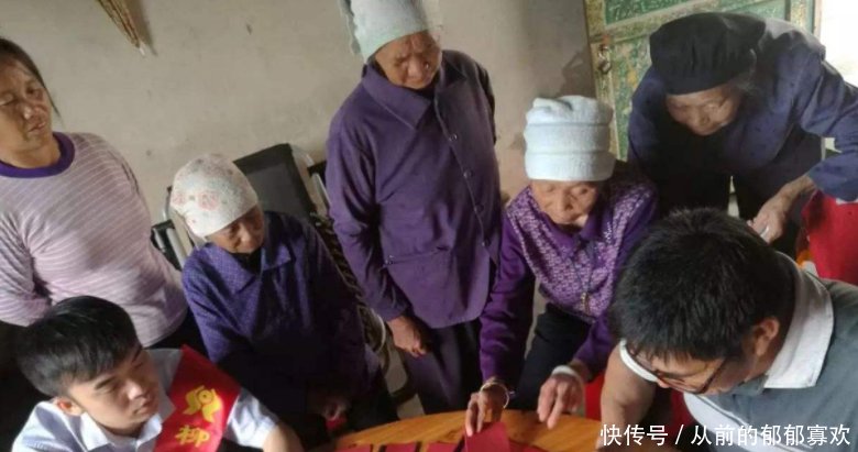 这四类人的养老金将停止发放, 发出的也会被收回, 有你吗