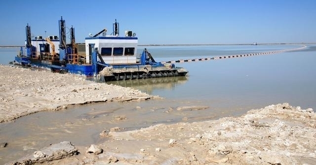  「干涸」新疆罗布泊死亡之海正在“复活”，干涸数十年后再现万