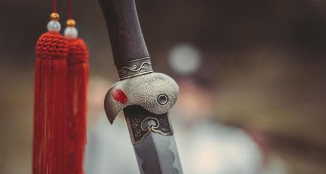  努力：那些激励人心的句子，胸怀激荡，愿你能一直努力向前