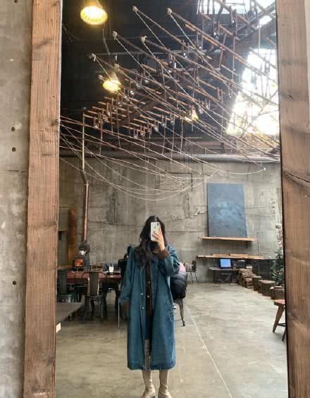  『牛仔靴除』“万人迷”牛仔靴来啦！显瘦又修饰腿型，打造女神装扮的不二之选