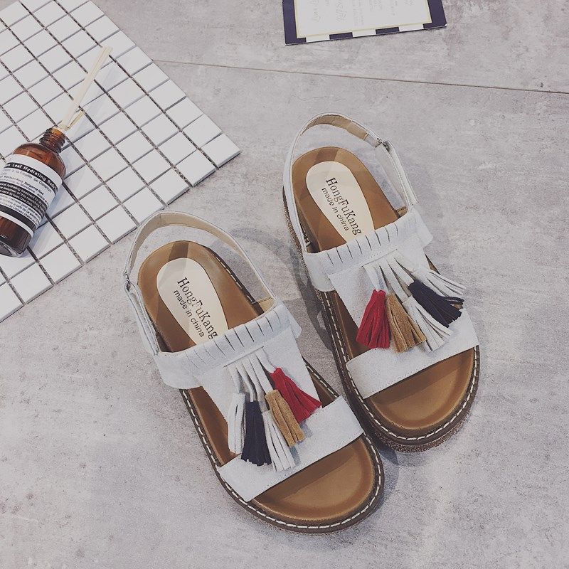 靓丽新款女凉鞋，修饰双足，三伏天穿清凉到爆