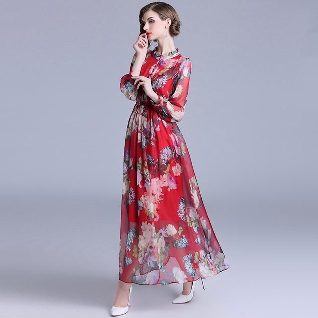 修身连衣裙,让你在秋天穿出去也是美美的,非常显瘦,清新淡雅