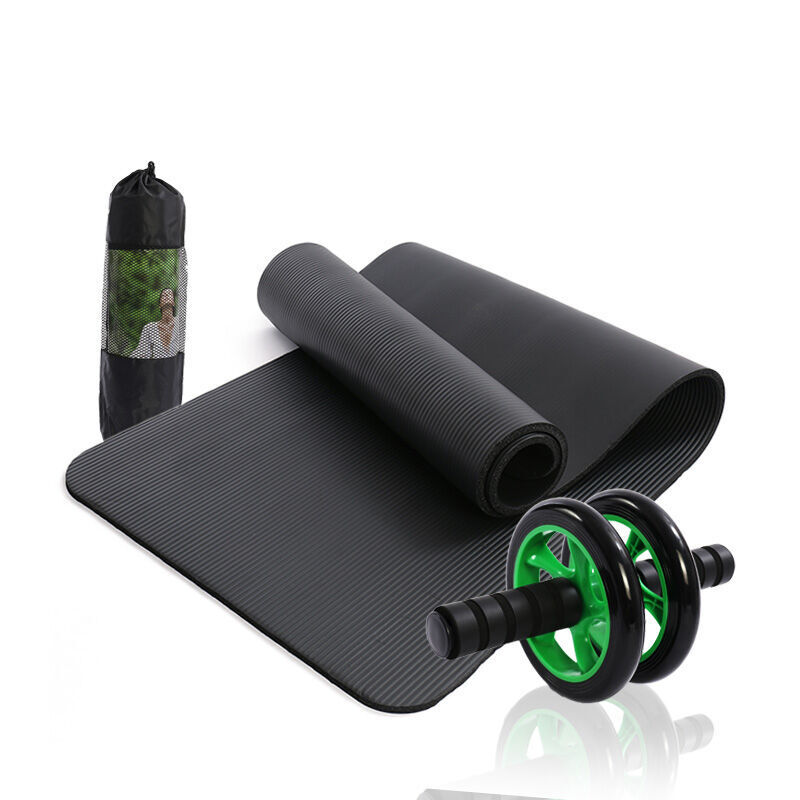 练瑜伽的女人真有心机，不管是穿着还是动作，都让人移不开眼珠