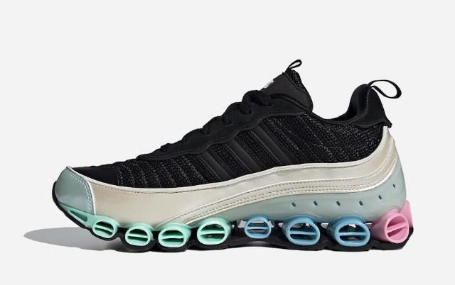 『adidas』科幻造型 + 清新多彩装扮!adidas 经典科技跑鞋本月回归!