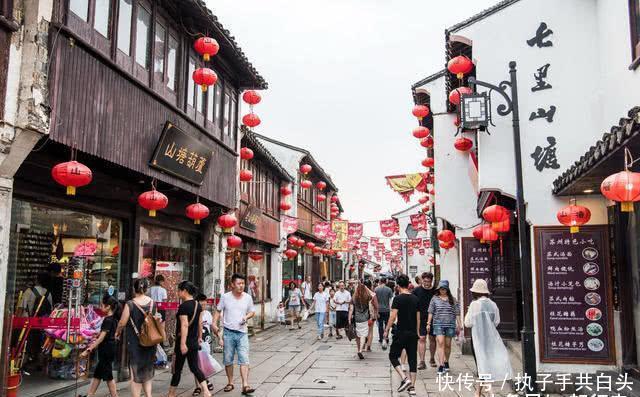 苏州最火步行街：比成都宽窄巷子更早成名，美女如云门票免费