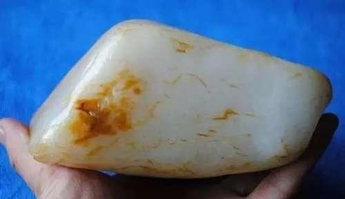 新疆捡石头最美季节又到了，教你在16个不同的地方捡石头！