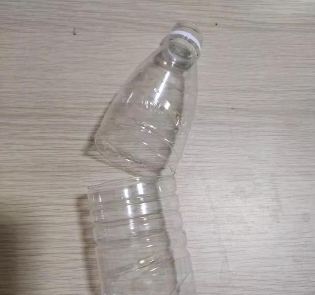 用法■“塑料瓶”竟是养花神器,学会“4种”用法,一生受用、养花旺