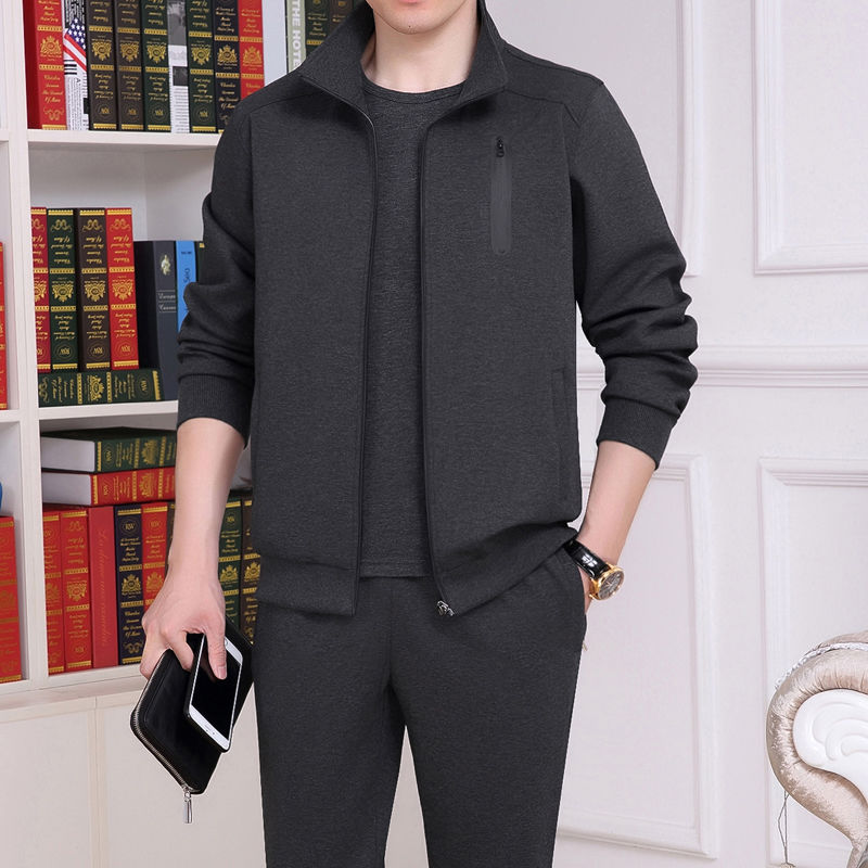 经济允许，男人少把上衣塞裤腰里，太丑!学下图这样，让女人着迷